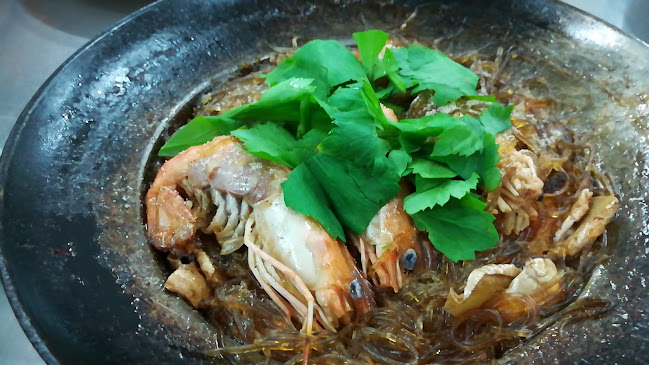 Tumrub Suki Khao Pad Pu Hatyai - การบริการอาหารและที่พัก