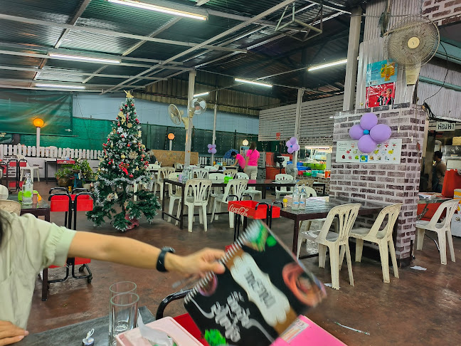 เครปบุฟเฟ่ต์ไส้ทะลักพับไม่ได้ สาขาสามชัย - อำเภอหาดใหญ่