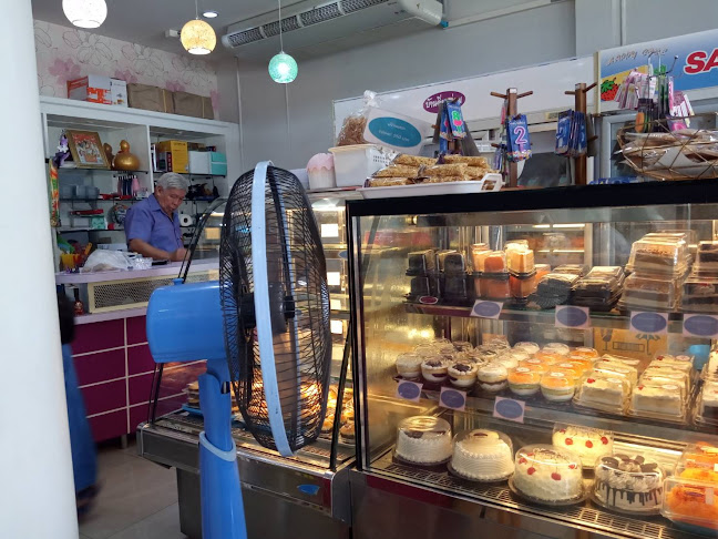 บ้านอิ่มอร่อย - การบริการอาหารและที่พัก