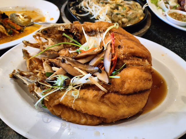 Comentarii opinii despre มุมอร่อย สาขานาเกลือ