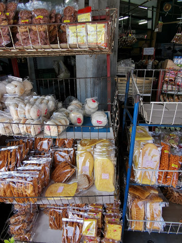 โกยูร หมี่ฮกเกี้ยน - การบริการอาหารและที่พัก