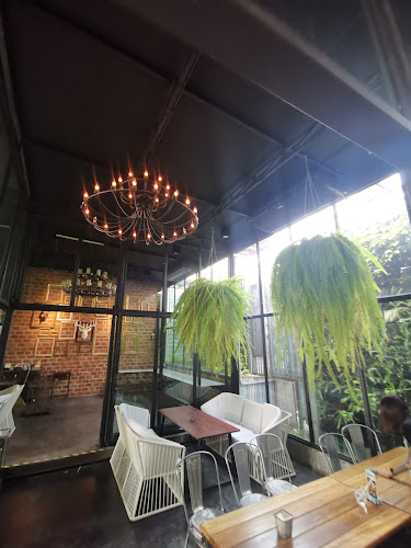 ตก, ตำบลปากน้ำโพ อำเภอเมืองนครสวรรค์ นครสวรรค์ 60000