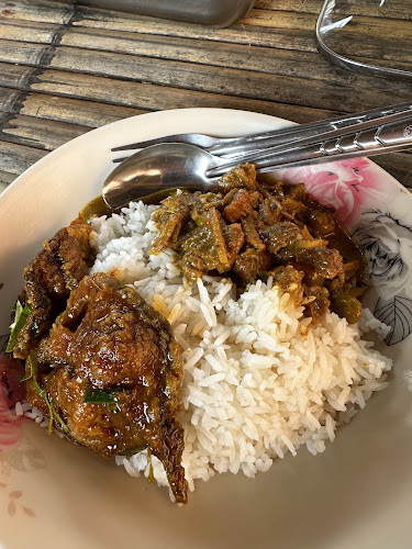 ครัวเจ๊สุ ข้าวแกง