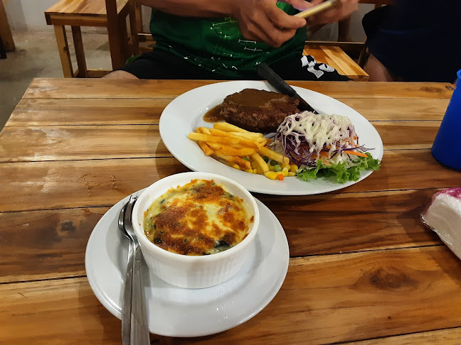 Opinii despre เด็ดสเต็กสาขากำแพงเพชร în อำเภอเมืองกำแพงเพชร - การบริการอาหารและที่พัก