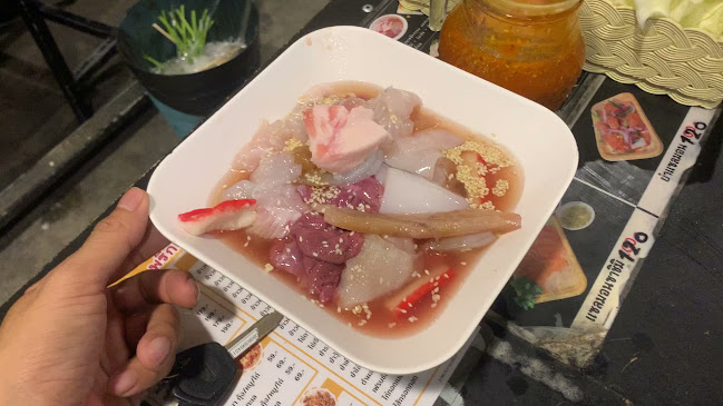 จ่าอู​ หมูเกาหลี - การบริการอาหารและที่พัก