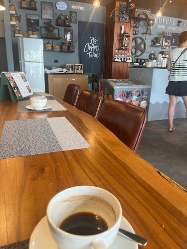Coffee Talk Old Phuket Town - อำเภอเมืองภูเก็ต