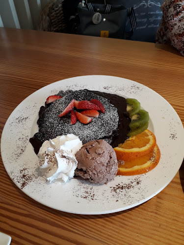 1062 ถนน มุขมนตรี ตำบลในเมือง อำเภอเมืองนครราชสีมา นครราชสีมา 30000