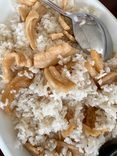 จางวางอิ่ม - การบริการอาหารและที่พัก