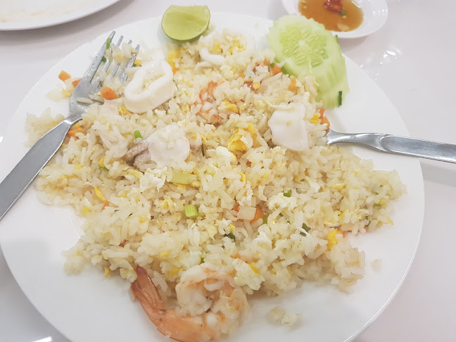 Sam Chor Restaurant - การบริการอาหารและที่พัก