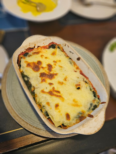 Opinii despre Kin Kub Chef în อำเภอเมืองภูเก็ต - การบริการอาหารและที่พัก