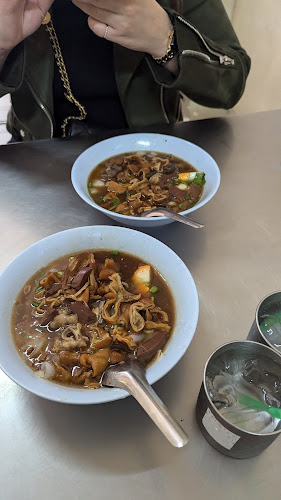 Comentarii opinii despre ก๋วยจั๊บอุบล (เจ้าเก่า)