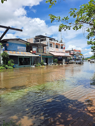 ร้านอาหารแสงตะวันกุ้งเต้น-ปลาเผา - การบริการอาหารและที่พัก