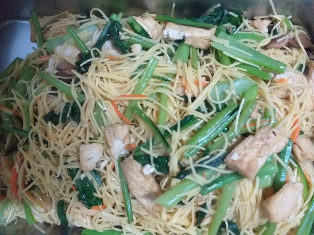 อาหารเจฟ้าใส สาขา 3 (เผยเต๋อฝอถัง) - การบริการอาหารและที่พัก