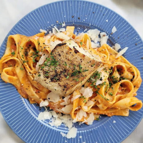 Nailed It Downtown - เมือง