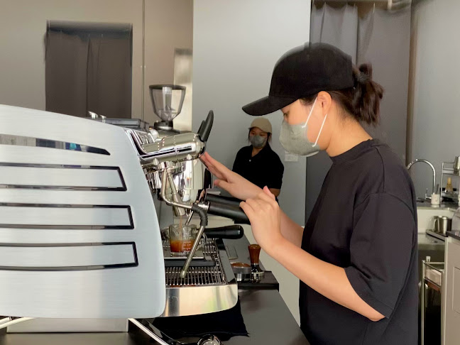 Abe Specialty Coffee - การบริการอาหารและที่พัก