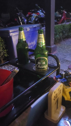 Opinii despre เส้าหลินบาร์ โรงสุราของเหล่าจอมยุทธ์ în อำเภอเมืองพะเยา - การบริการอาหารและที่พัก