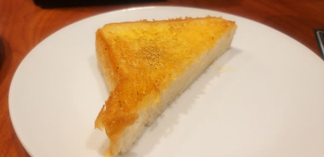 ซิซซ์เล่อร์ เซ็นทรัล แจ้งวัฒนะ - การบริการอาหารและที่พัก