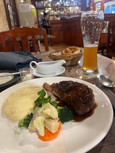 Comentarii opinii despre Chez Andy Swiss Restaurant & Steak House