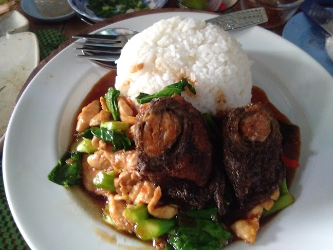 ครัวปลาทูอ่าวอุดม - อำเภอศรีราชา