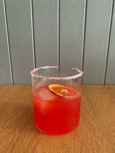 Noi bar Nakhonsawan - เมือง