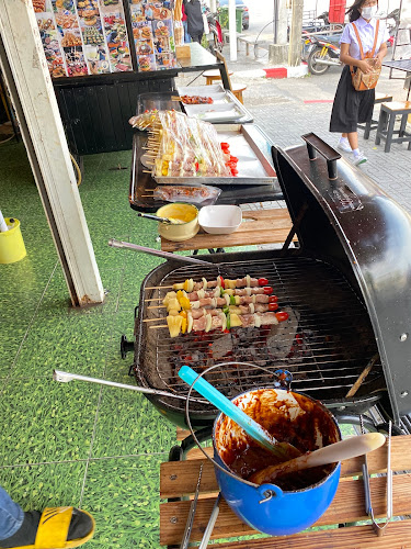 ตาตั๊ม ก๋วยเตี๋ยวโบราณน้ำแดง