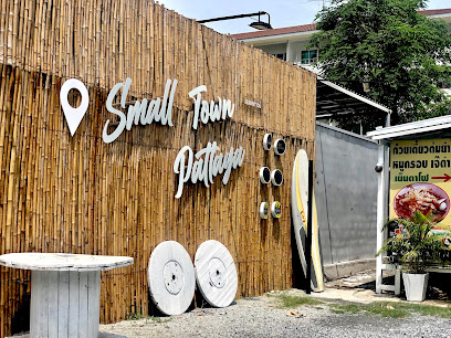 ก๋วยเตี๋ยวต้มยำหมูกรอบเจ๊ดำ พัทยากลาง