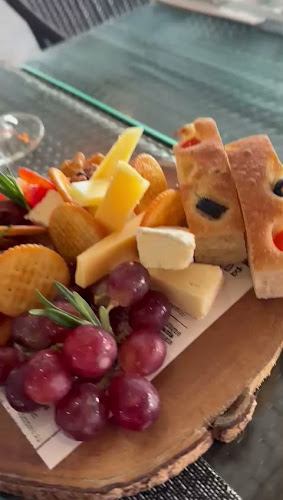 Ciao Pizza and Grill - การบริการอาหารและที่พัก