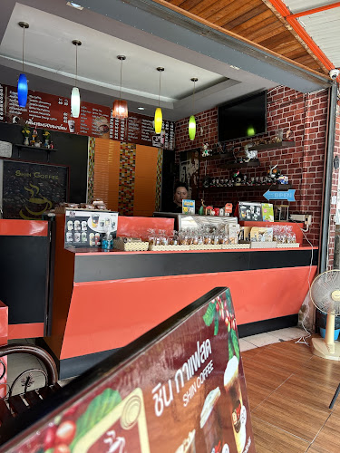 ร้าน ชิน กาแฟสด - การบริการอาหารและที่พัก
