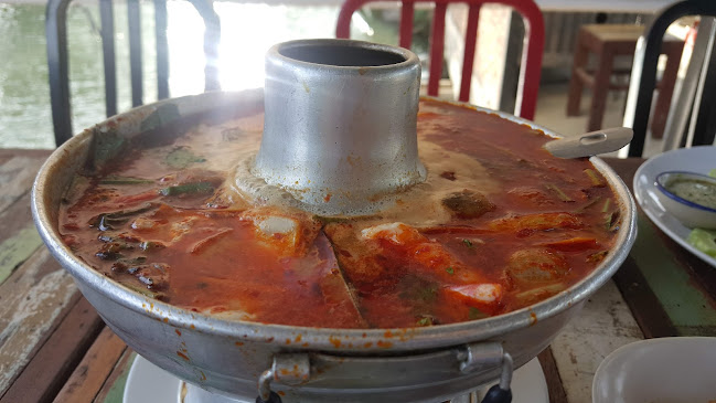 Opinii despre ร้านสะพานโยง จ.ศ. ๑๒๗๙ în อำเภอเมืองนครปฐม - การบริการอาหารและที่พัก