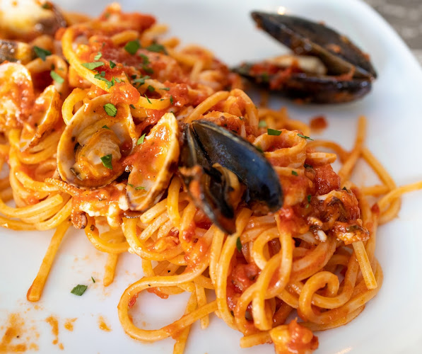 Kindee Pizzeria & Steak House - อำเภอถลาง