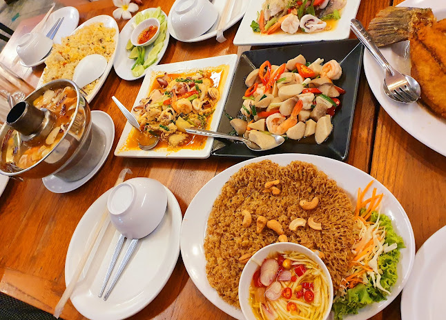 Opinii despre มุมอร่อย สาย 3 มหาชัยซีฟู๊ด în อำเภอบางละมุง - การบริการอาหารและที่พัก