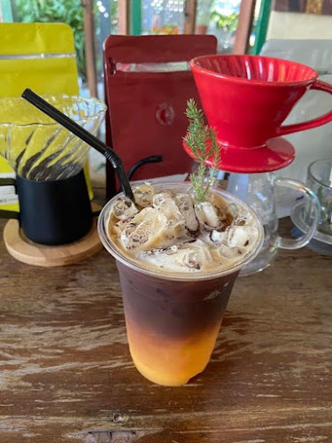 Rose Flower Coffee - การบริการอาหารและที่พัก