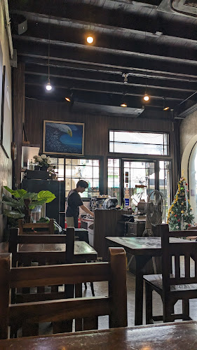 Chino@Cafe' Gallery - การบริการอาหารและที่พัก