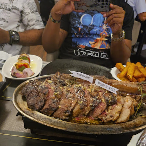 The Avenue Shopping Centre, Thanon Pattayasaisong, Muang, เมืองพัทยา อำเภอบางละมุง ชลบุรี 20150