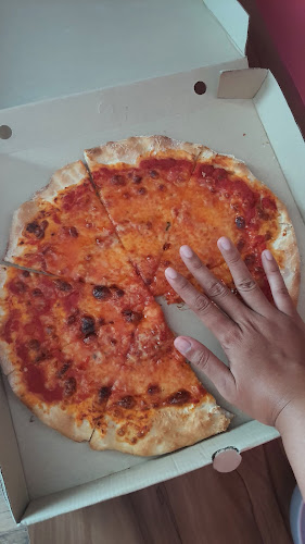 Capri Restaurant & Bar Karon - อำเภอเมืองภูเก็ต