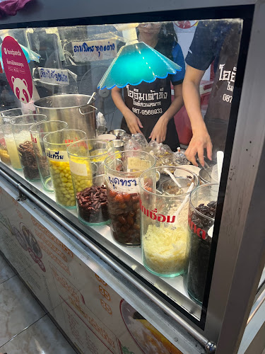 เต้าทึงโอฮิม ไนท์บาซ่าร์สวนหมากโคราช - การบริการอาหารและที่พัก