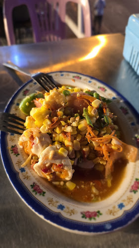 ข้าวมันไก่สุโขทัย ข้าง 7-11 ปากซอยพระตำหนัก 3