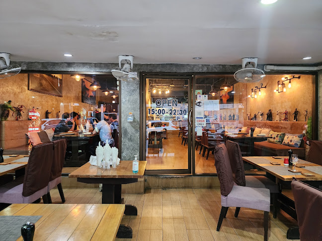 Steak & Co. Pattaya - การบริการอาหารและที่พัก