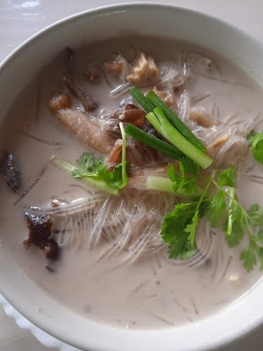 ร้านอาหารดวงสมรปลาแม่น้ำ - การบริการอาหารและที่พัก