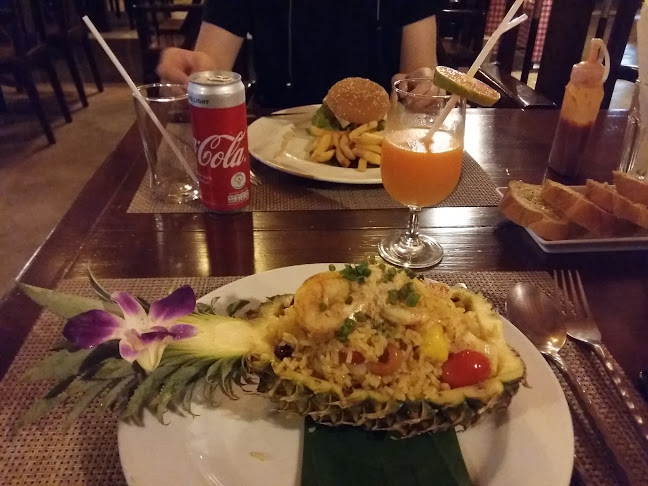 Sugar Cane Restaurant - การบริการอาหารและที่พัก