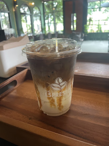 The Espresso สาขายูพาร์ค - การบริการอาหารและที่พัก