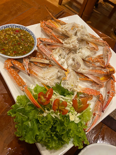 Food Market Kata - การบริการอาหารและที่พัก