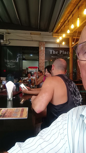 THE PORT Restaurant & Bar - การบริการอาหารและที่พัก