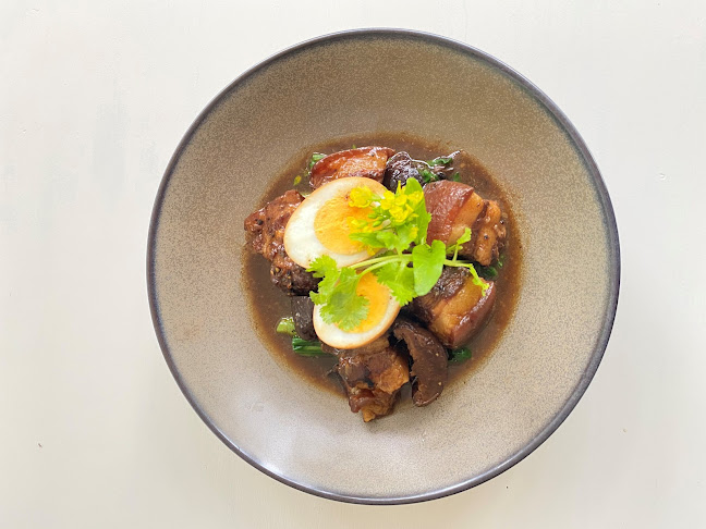 Long Talay - การบริการอาหารและที่พัก