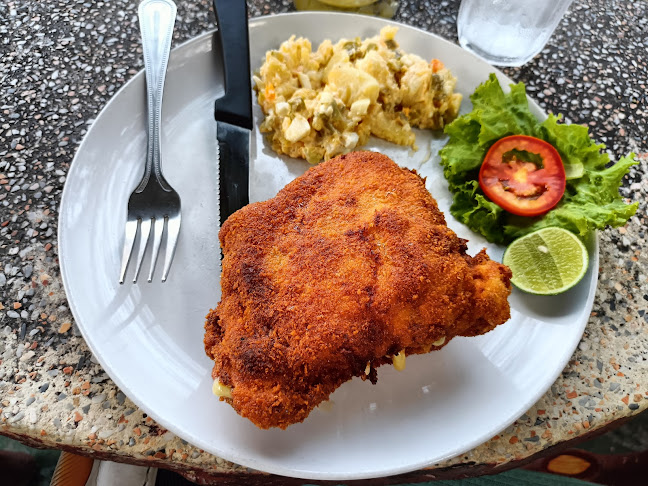 Q8Q8+2W3 4233 ตำบล ราไวย์ อำเภอเมืองภูเก็ต ภูเก็ต 83100