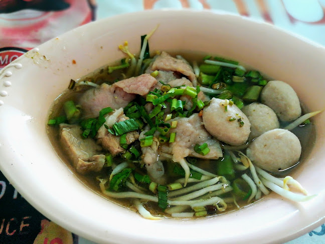 Opinii despre ก๋วยเตี๋ยวเนื้อเจ๊แดง în อำเภอเมืองนครสวรรค์ - การบริการอาหารและที่พัก