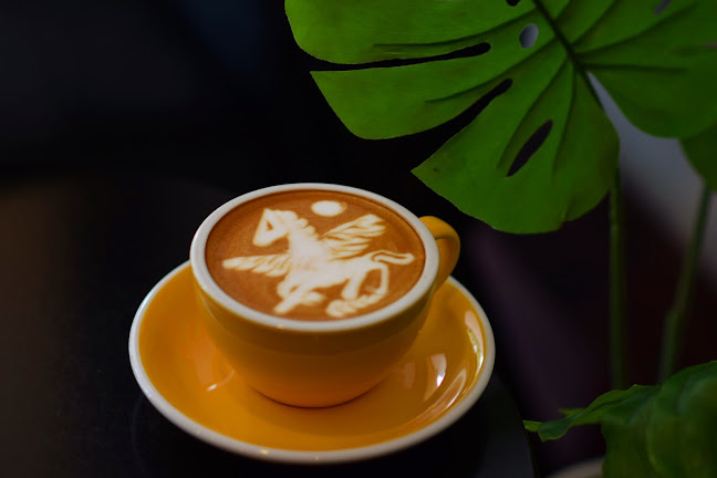 Street Cafe : Espresso bar - การบริการอาหารและที่พัก