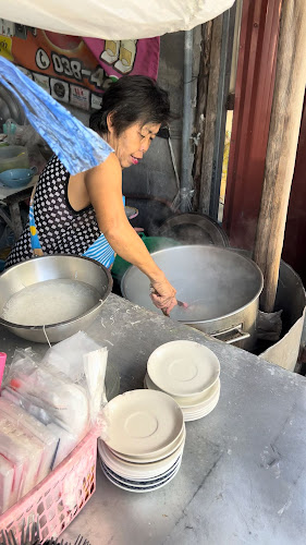 ขนมจีนป้าน้อย