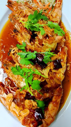 99 Bar&Restaurant - การบริการอาหารและที่พัก