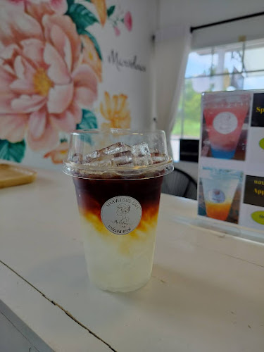 Saenruk CAFE' กาแฟ แสนรัก - การบริการอาหารและที่พัก